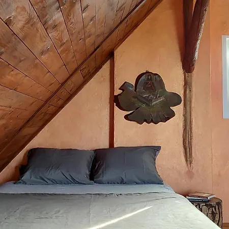 House 33 *
