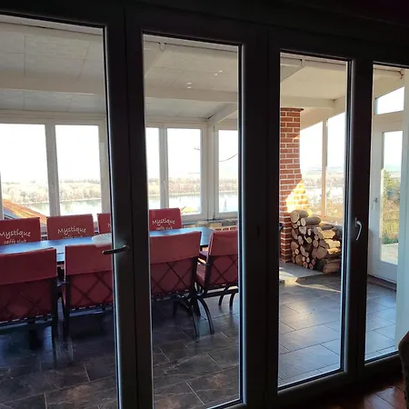 House 33 Βίλα Stari Slankamen